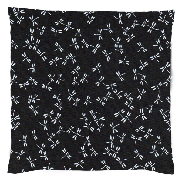 Stoff mit weißem Libellen-Muster auf schwarzem Hintergrund, geeignet für Dinkelspelzkissen in verschiedenen Größen.